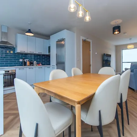 Lägenhet Modern 4-bedroom Townhouse In The Heart Of Village Barna (Galway)