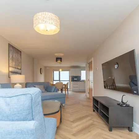 Modern 4-bedroom Townhouse In The Heart Of Village * Barna (Galway)